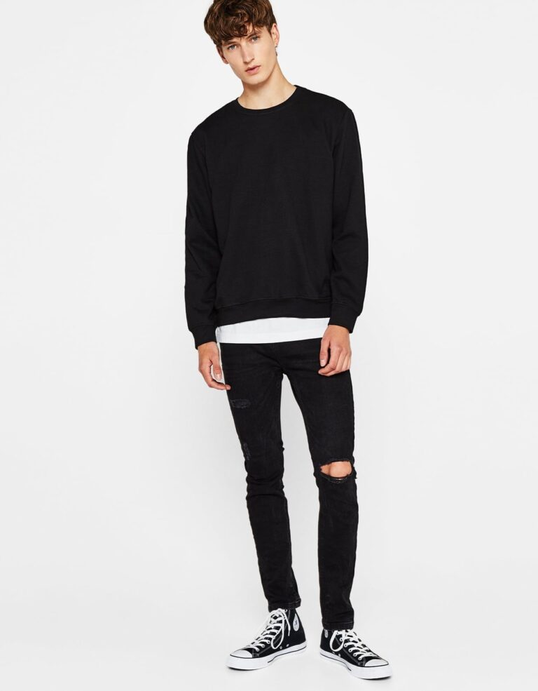 Oversized sweater with slogan - Image 2